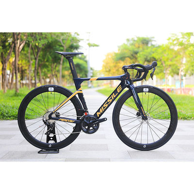 700C Full Carbon Road Bike With 31.8*90L Carbon Stem Lightweight 9.0KG Without Pedals