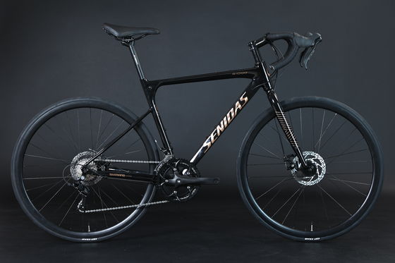 Carbon Fiber Welding Road Bike 700C 2*9s 1*9s AL Frame Nice Shape AL Hub And 10kg