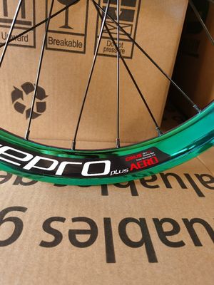 Road Bicycles 20 Inch Aluminum Alloy Wheelset 8/9/10/11 Speed 4 Bearing Double Wall Rainbow Color